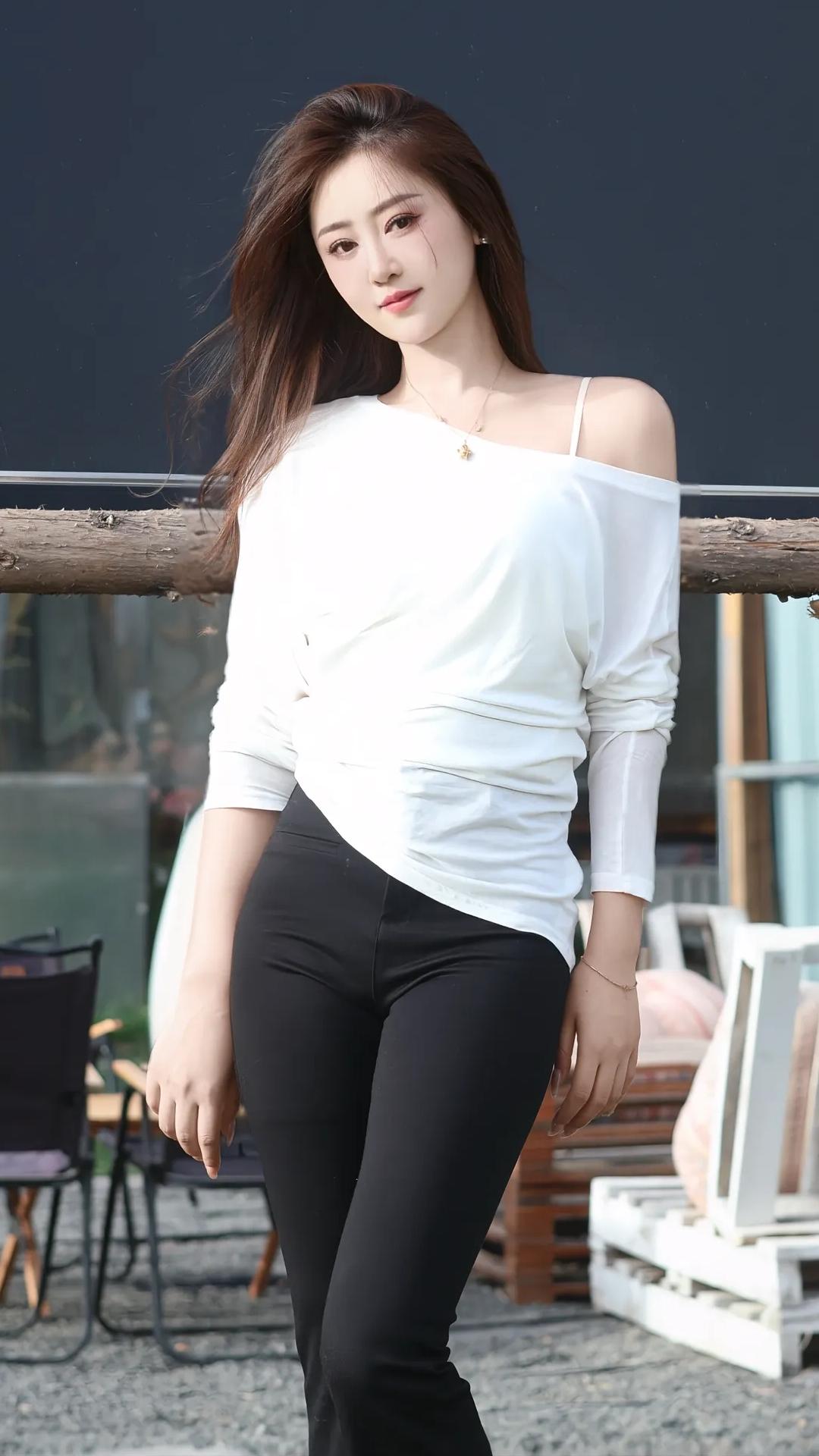 悦心悦己，自在喜欢！什么样的穿搭可以成为气质女神? 女生怎么穿搭会看上去很优雅 