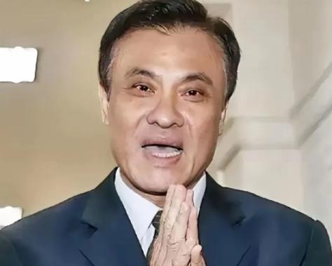 看到大陆在日本门口进行实弹演习，蔡英文坐不住了，他说：“别再惹日本了，他们现在很