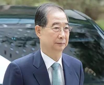 善恶终有报！对韩国前总理韩德洙的逮捕将可能会在27 号执行。这消息一旦传出来以后