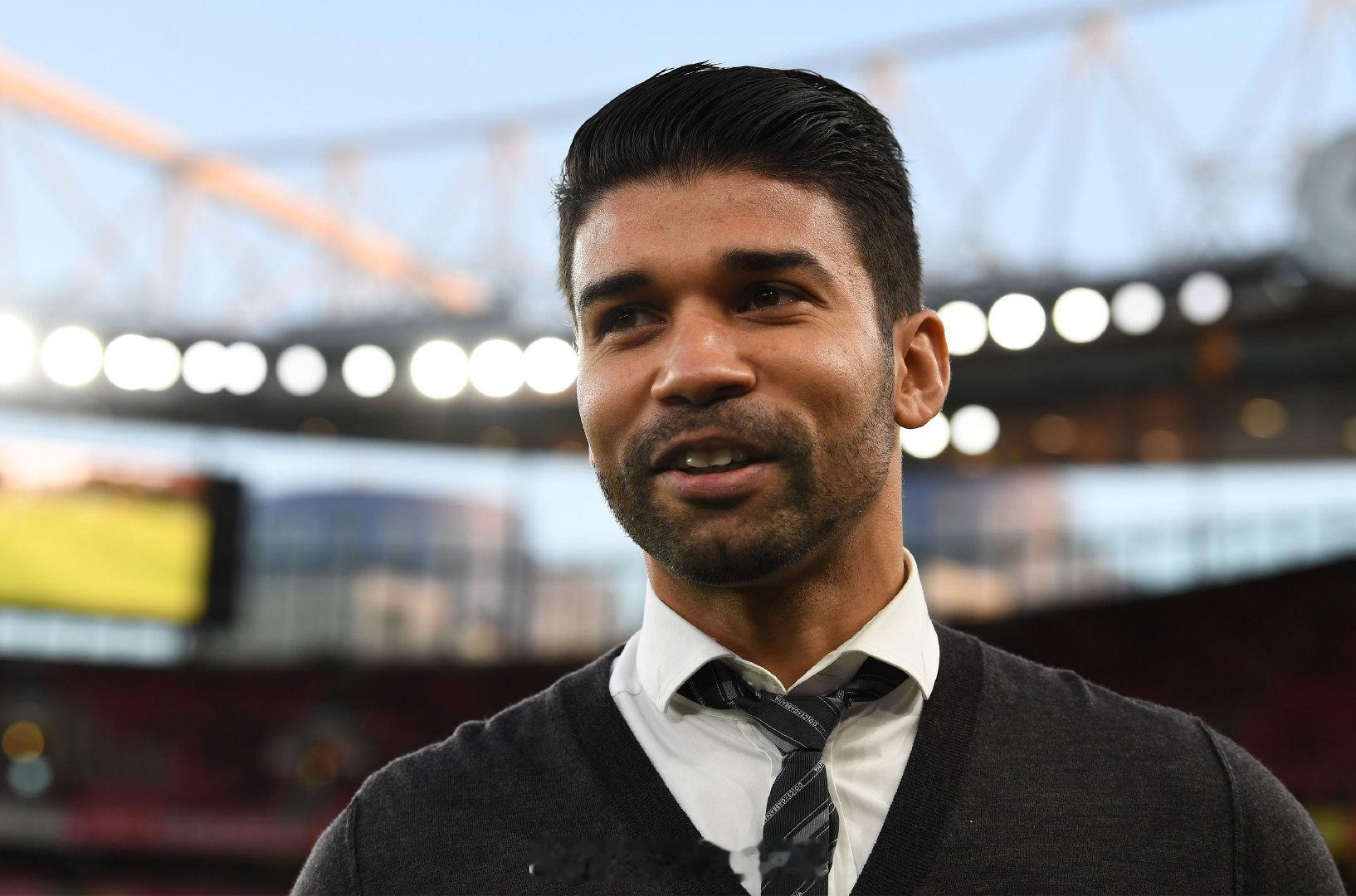 枪手旧将爱德华多今天回到酋长球场观赛！阿森纳vs布莱顿 英超联赛 阿森纳