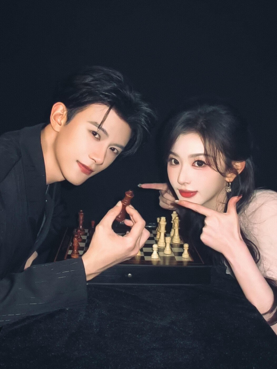 不齐而俞 cp感是一种玄学怎会如此般配请多多做饭给我们吃 不齐而俞