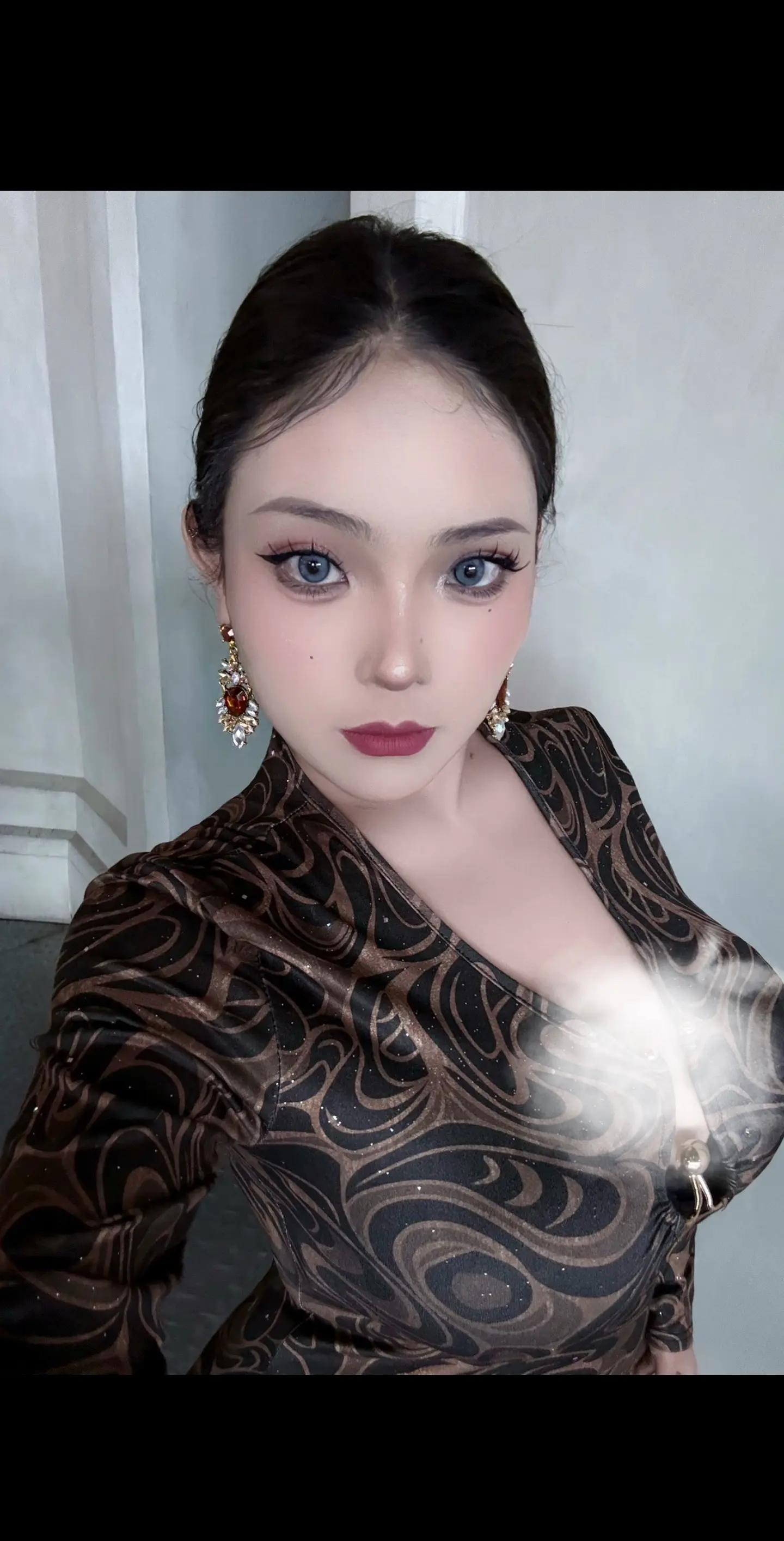 你也不是一无是处 起码能让我感到很烦。