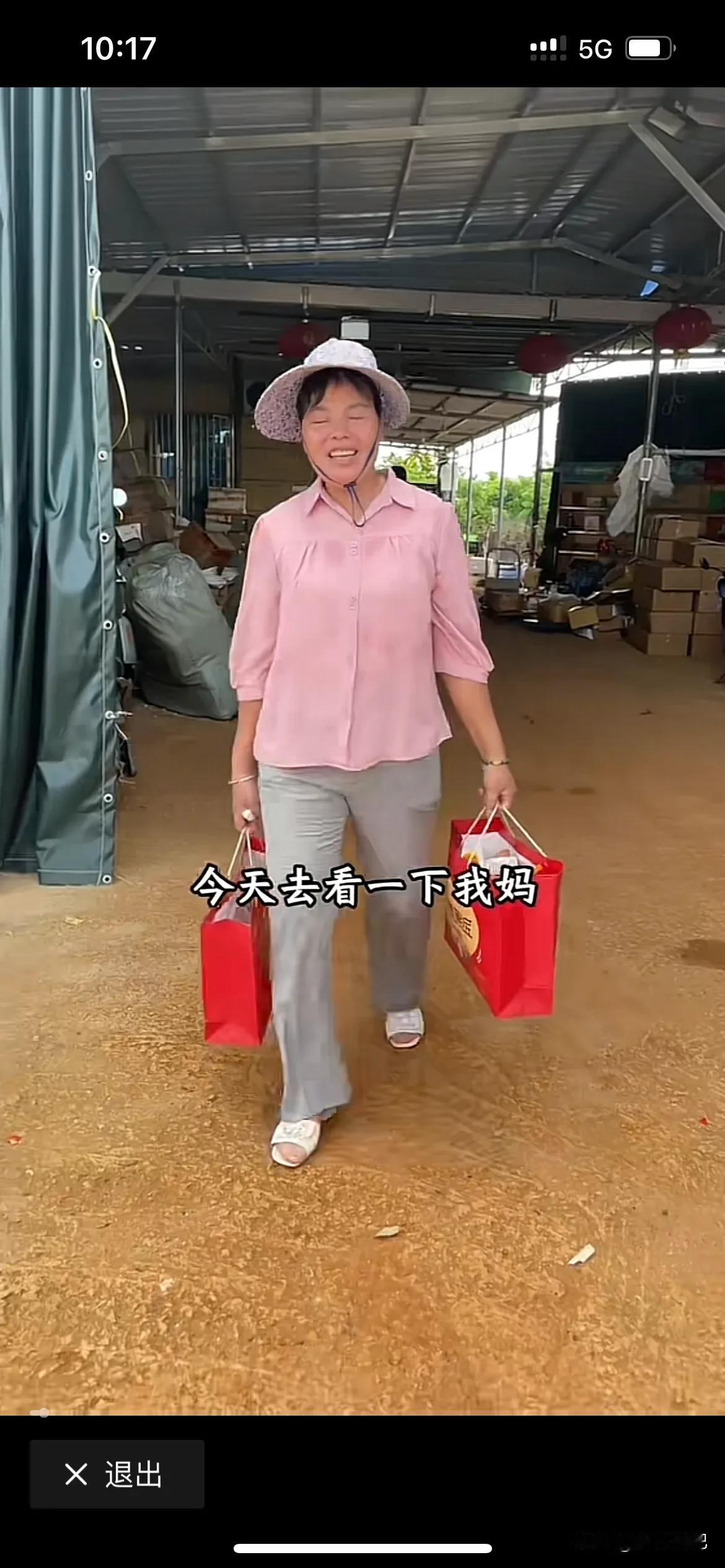全红婵家都建别墅了，外婆家还是老旧房子，婵妈又开始拍视频卖穷，希望网友看看她们的
