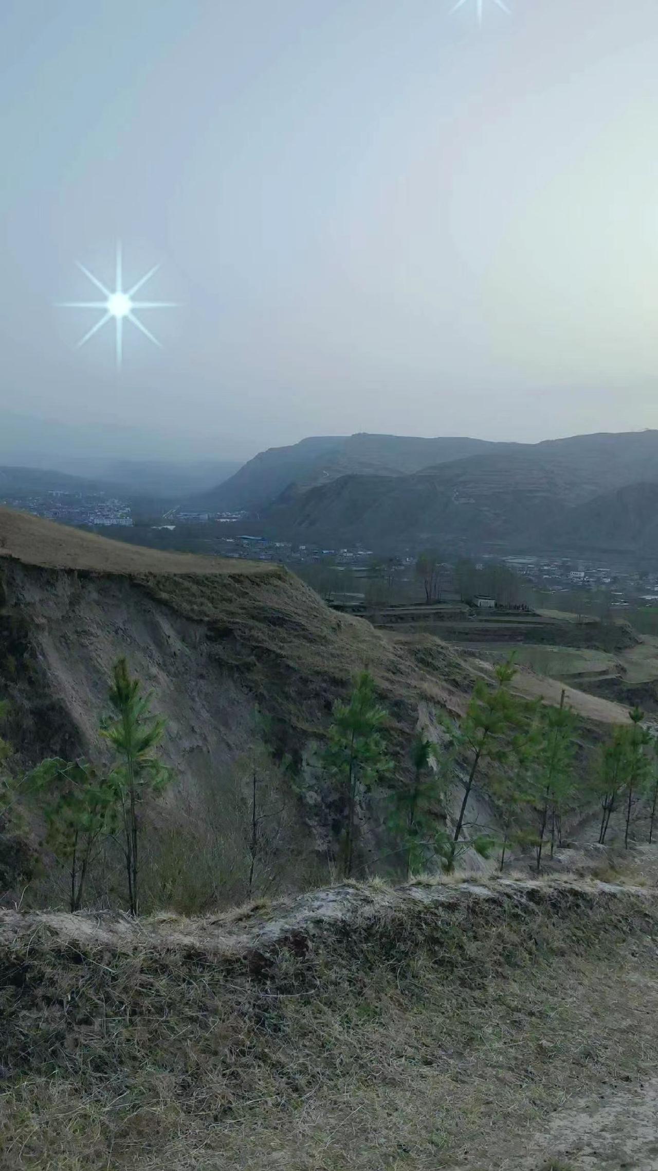 我在落差感中逐渐麻木，直到某一天，我再也不期待幸福的出现…