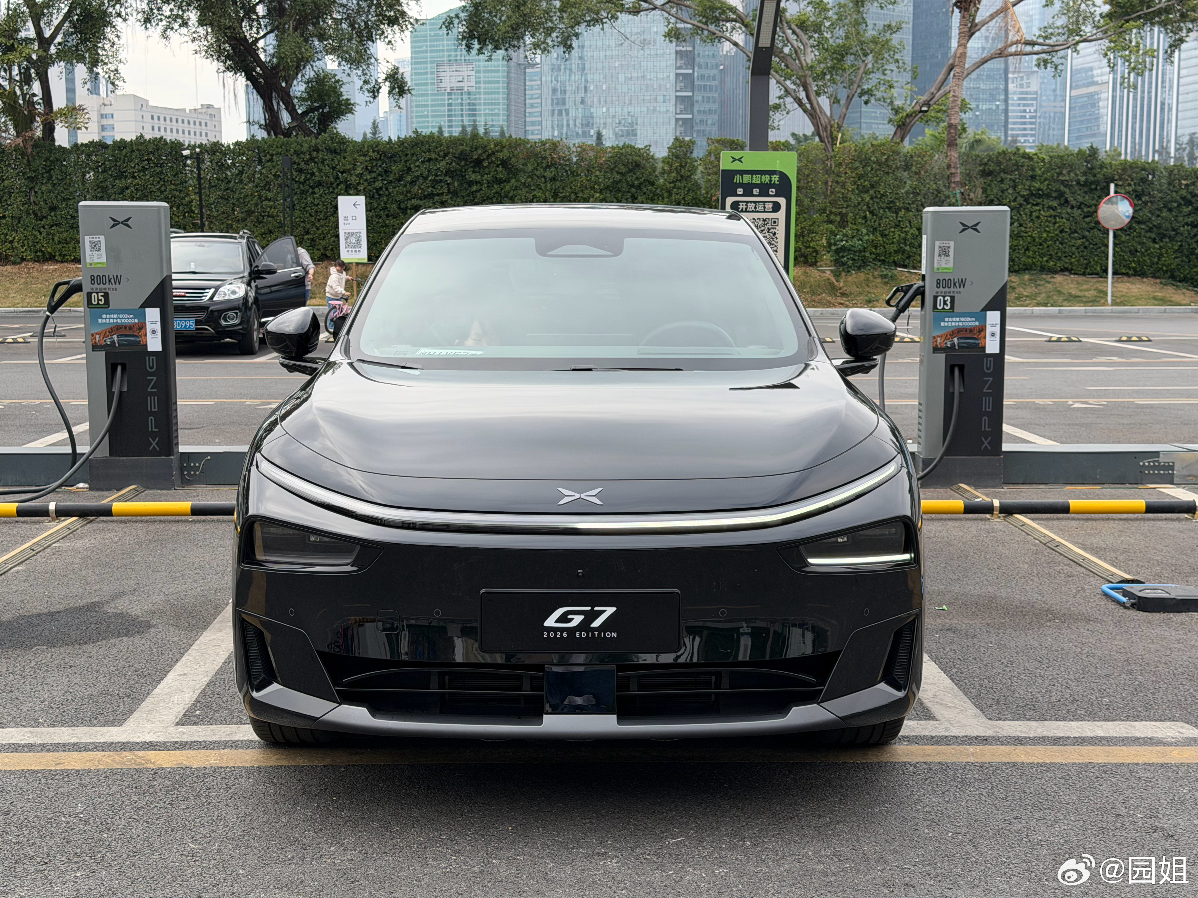 #开着小鹏回家过年#今年在深圳过年，和小鹏借了一台小鹏G7超级增程版，之前试驾过