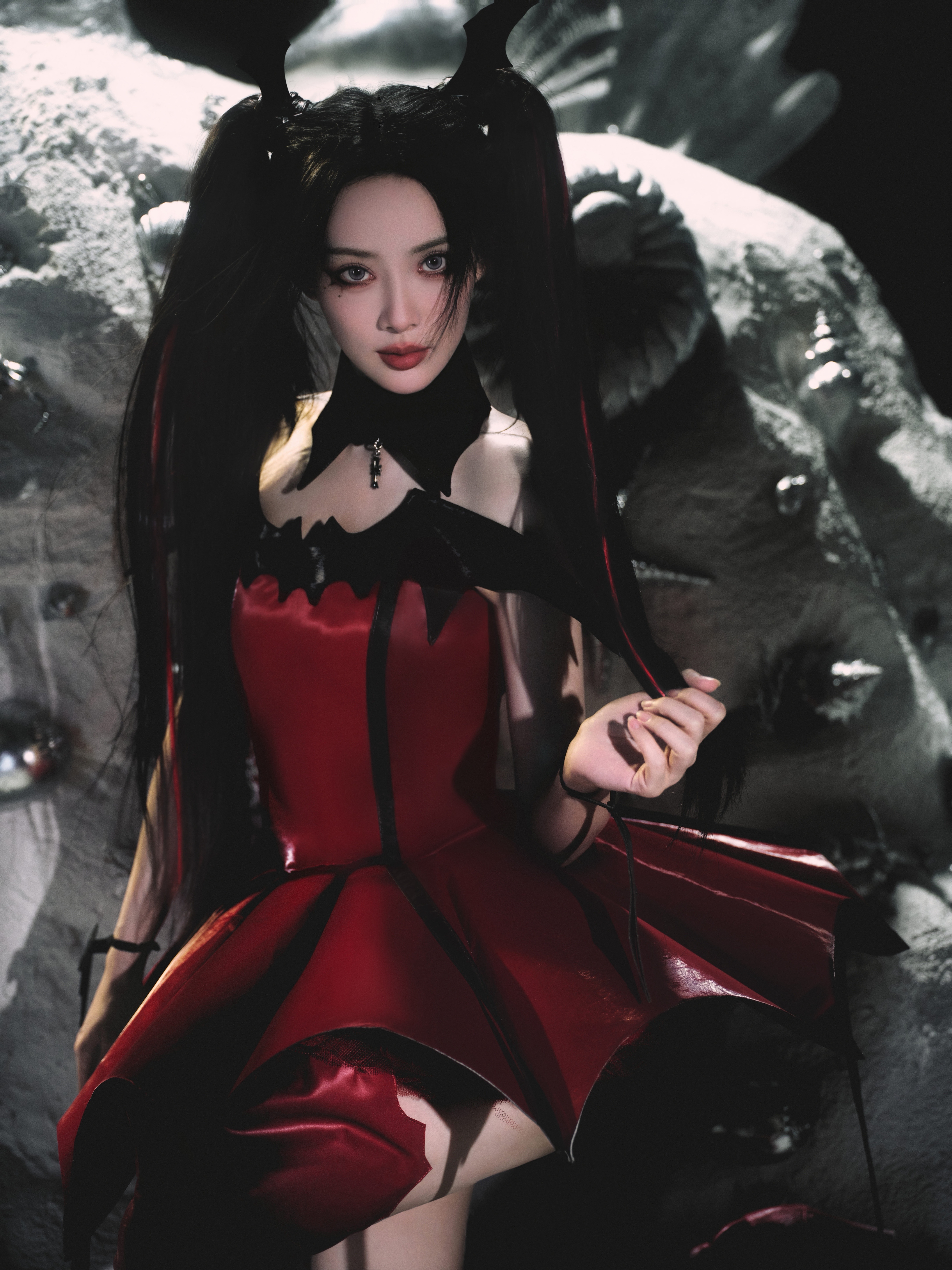 孟子义cos月咏歌呗 孟子义cos月咏歌呗，这妆造真的很还原啊！孟姐生日快乐