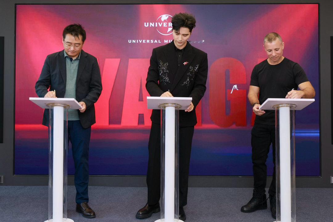 阿云嘎签约环球音乐阿云嘎加盟环球音乐全球艺人阵容 从《声入人心》到现在，阿云嘎一