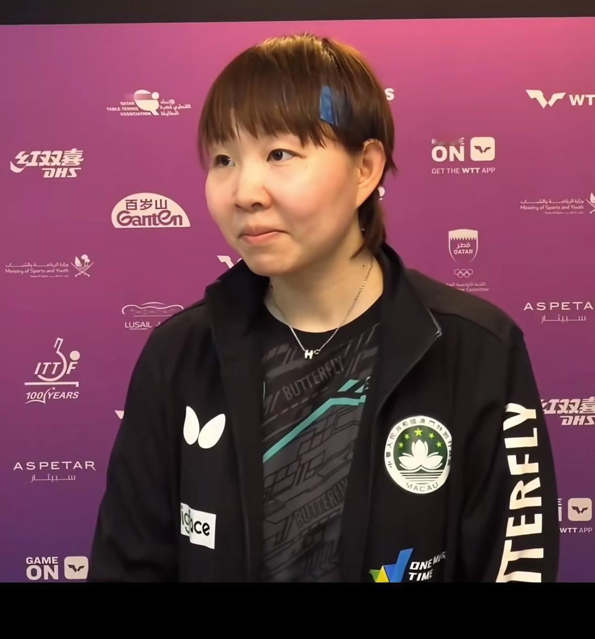 多哈冠军赛朱雨玲带伤作战赛后采访：
“新年第一场比赛还是克服重重困难，
因为新年