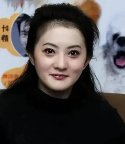 “小婉君”金铭44岁现状：个子太矮，事业受挫，单身未婚未孕。当年红遍大江南北的“