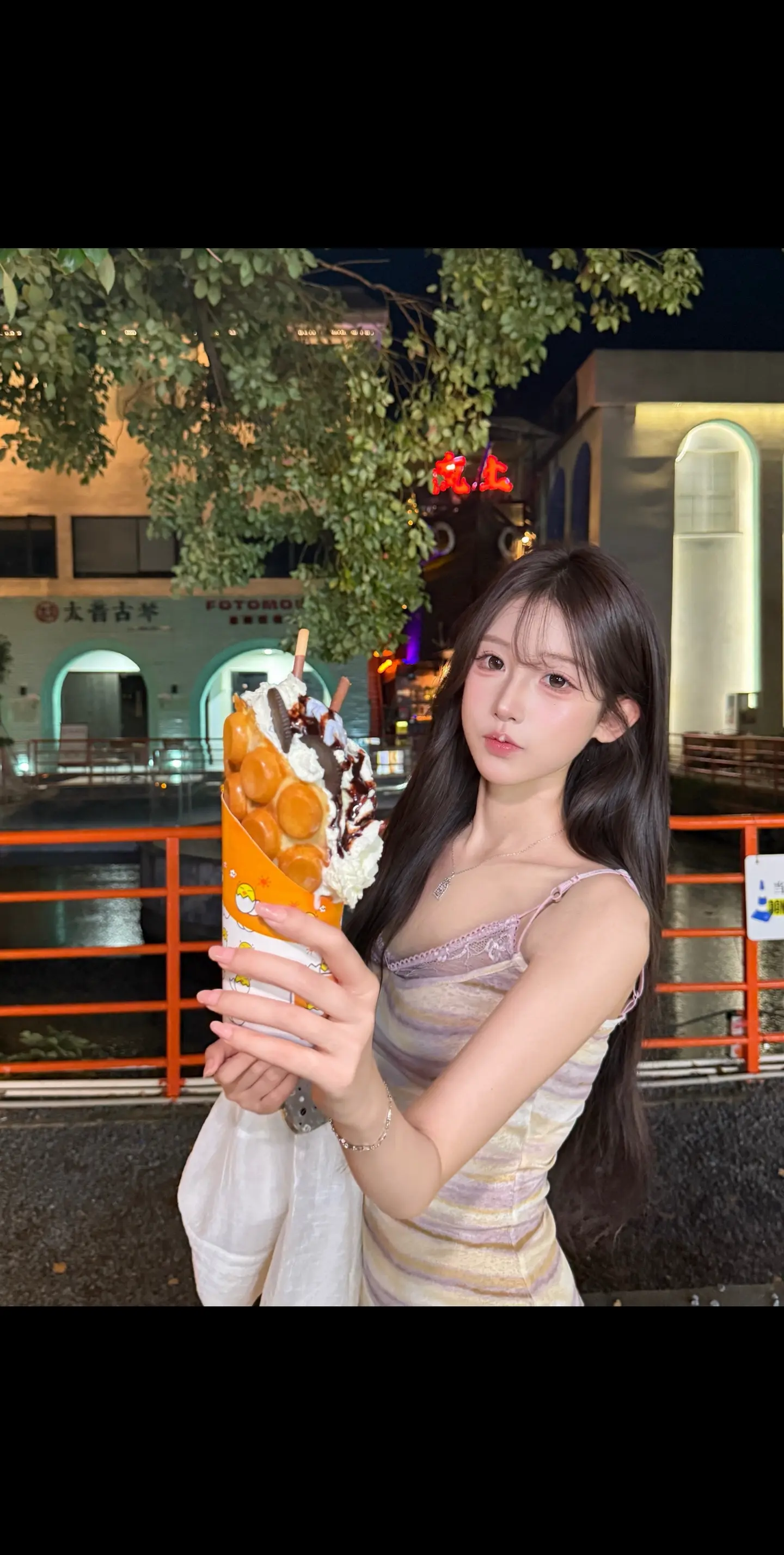 命运里没有我的掌纹 那就割出来