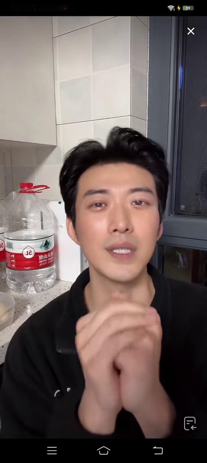 恭喜发财，新年快乐。新春快乐，龙马精神，大吉大利，身体健康，万事如意。