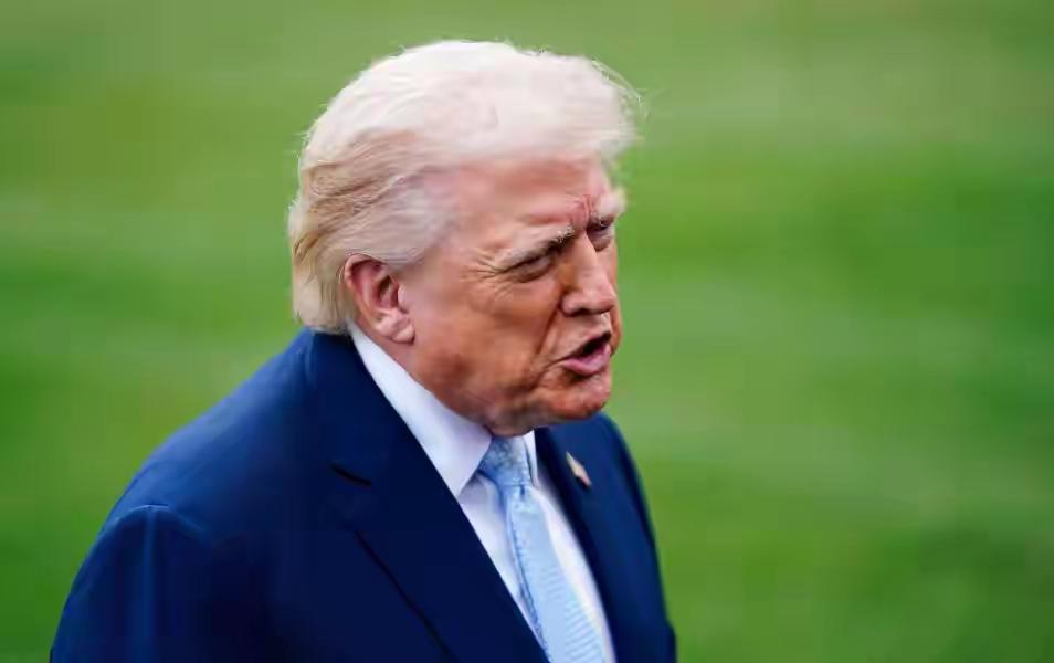 美国一边向伊朗提停火方案一边增兵 美国这操作，真是让人摸不着头脑。一边向伊朗提出