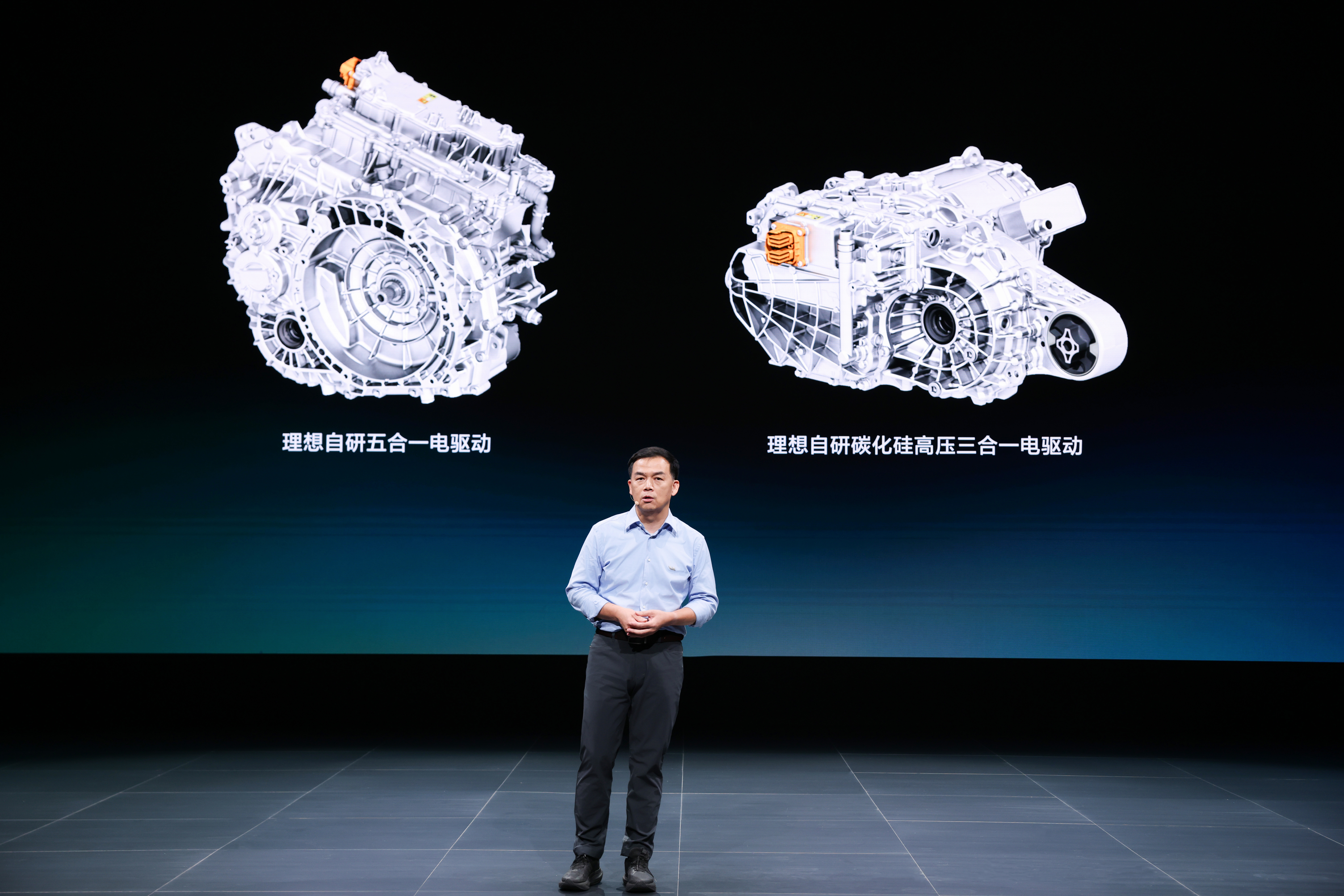 敢说 "自燃赔新车"，自研的底气就是足。 ​​​