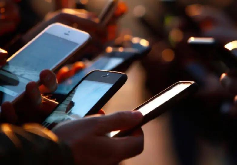 坏消息来了，这次谁也躲不掉！你的钱包又要大出血了。就在下个月，手机价格将迎来史无