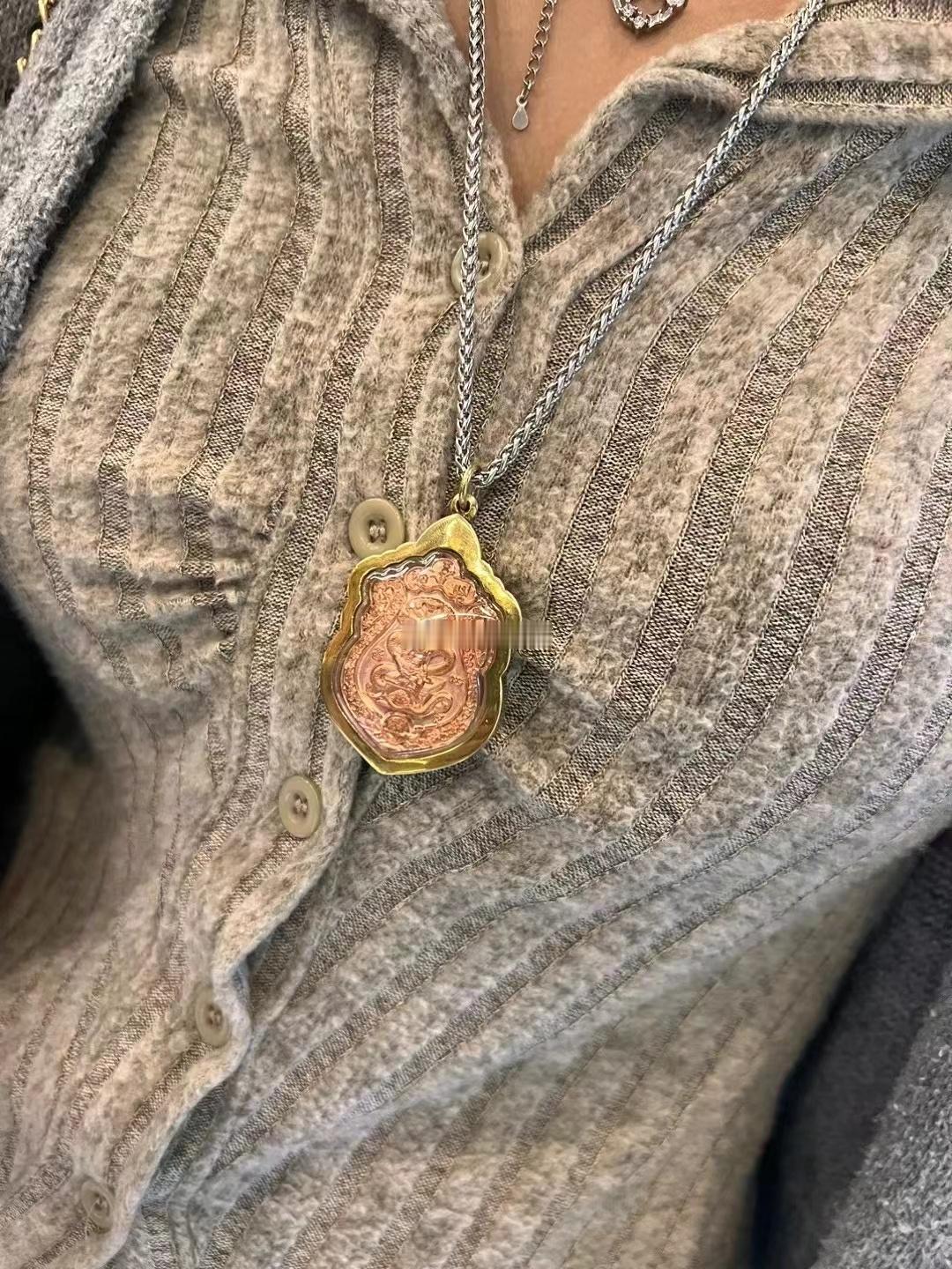 恭请泽度金一尊✈️佩戴过的都说好、无数人好评的圣物我不允许我的姐妹还没有佩戴泽度