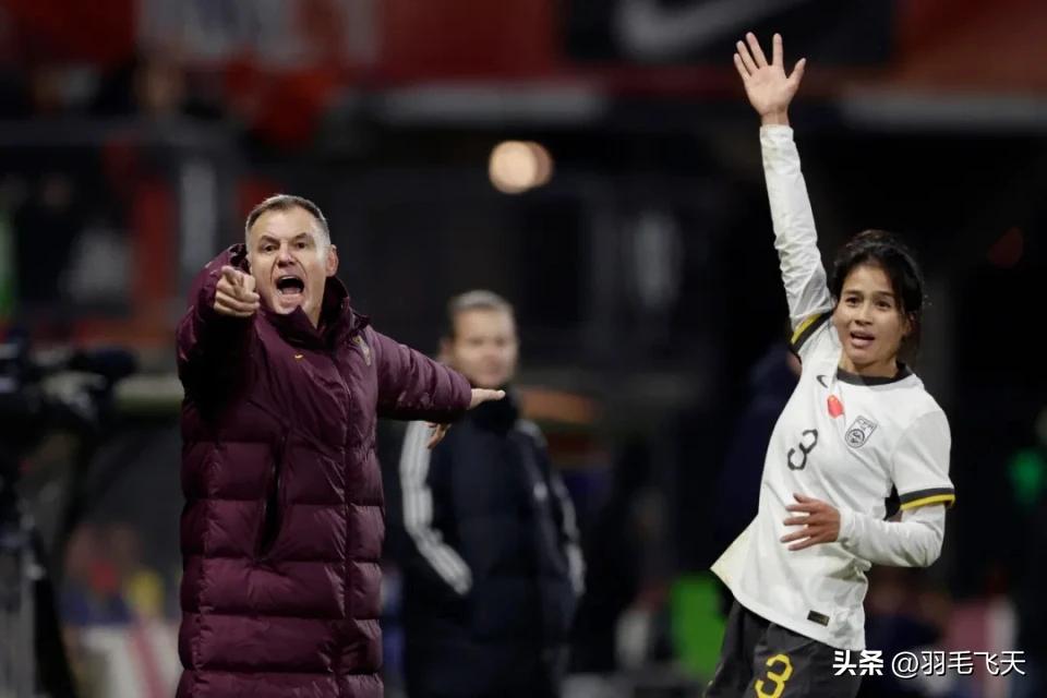 朝鲜队笑早了
北京时间3月9日2026年女足亚洲杯小组赛第三轮，中国队与朝鲜队展