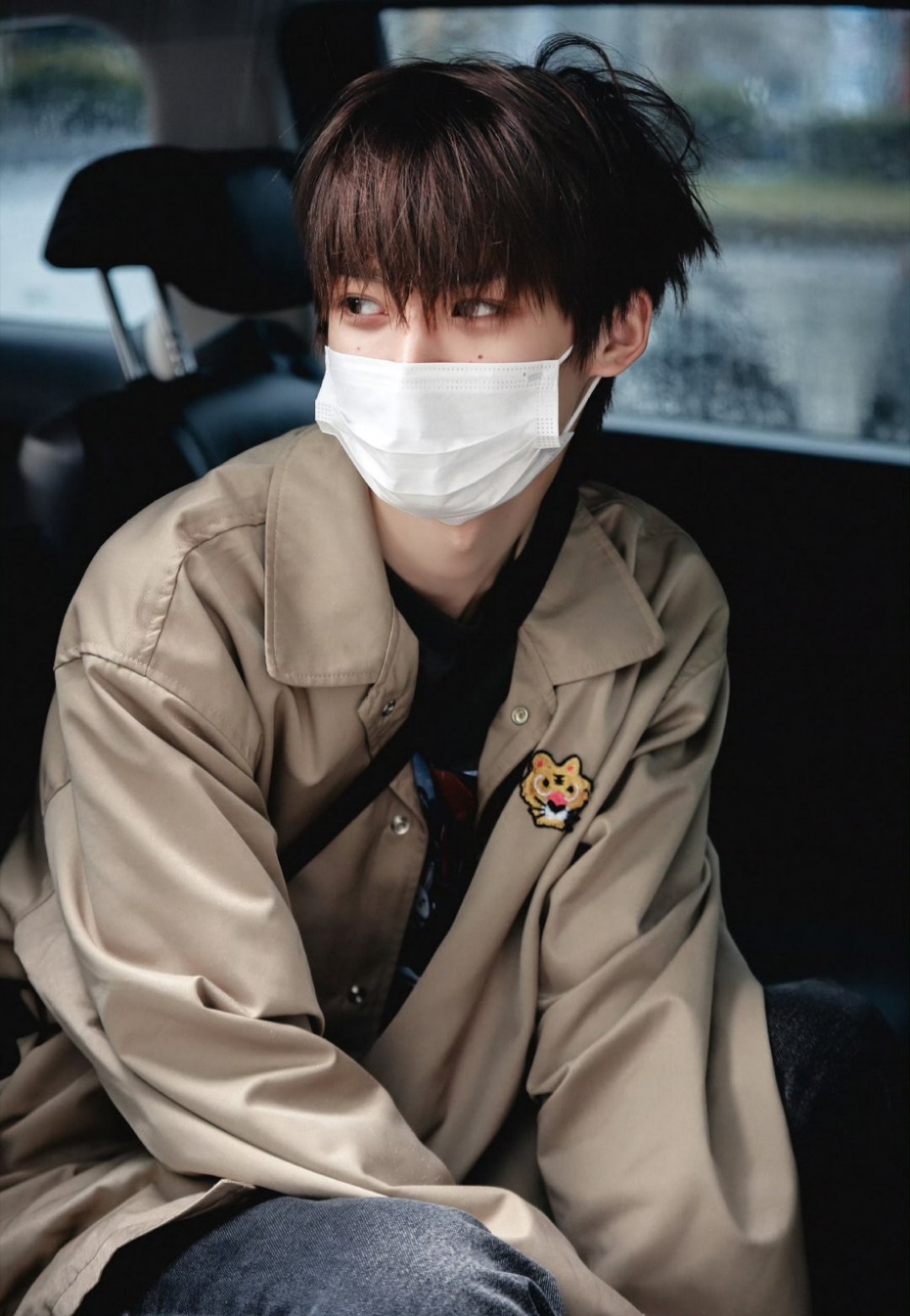 梓渝太可爱啦，是不是很困呀，看着好累的样子，要好好休息哦 ​​​