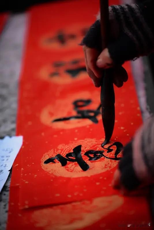 写拜年语领现金我正在参加写拜年语分5万春节活动。写对联、马年诗词、创意祝福，可获