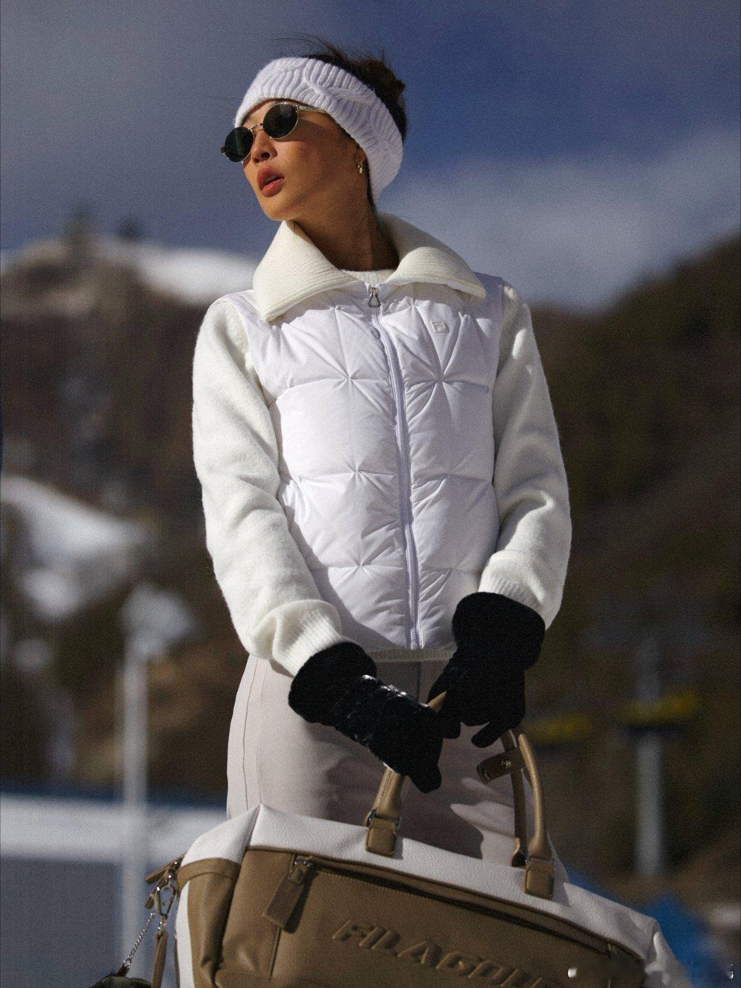 FILAGOLF 刷到好多女生上身FILAGOLF，运动风格选择超多。舒适风轻松