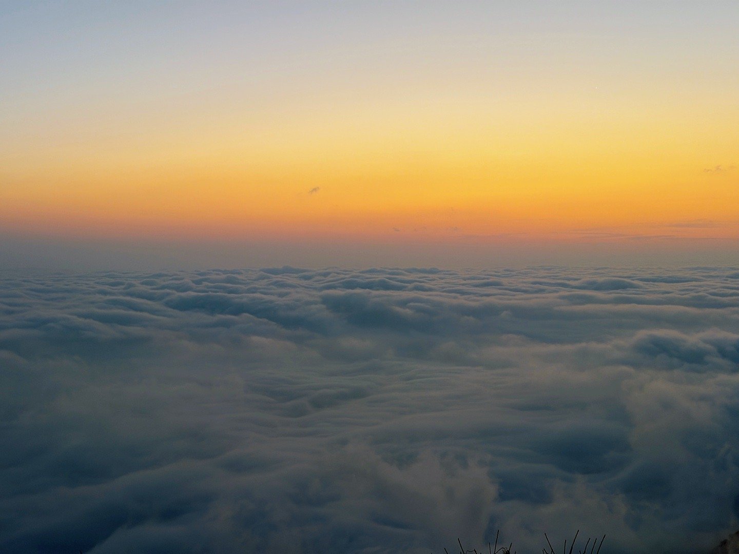 早安，云海下的北京。  ​​​