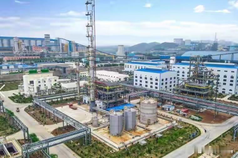 西方始终想不通：全球那么多国家，为何只有中国能成世界工厂？
 
全球两百多个国家