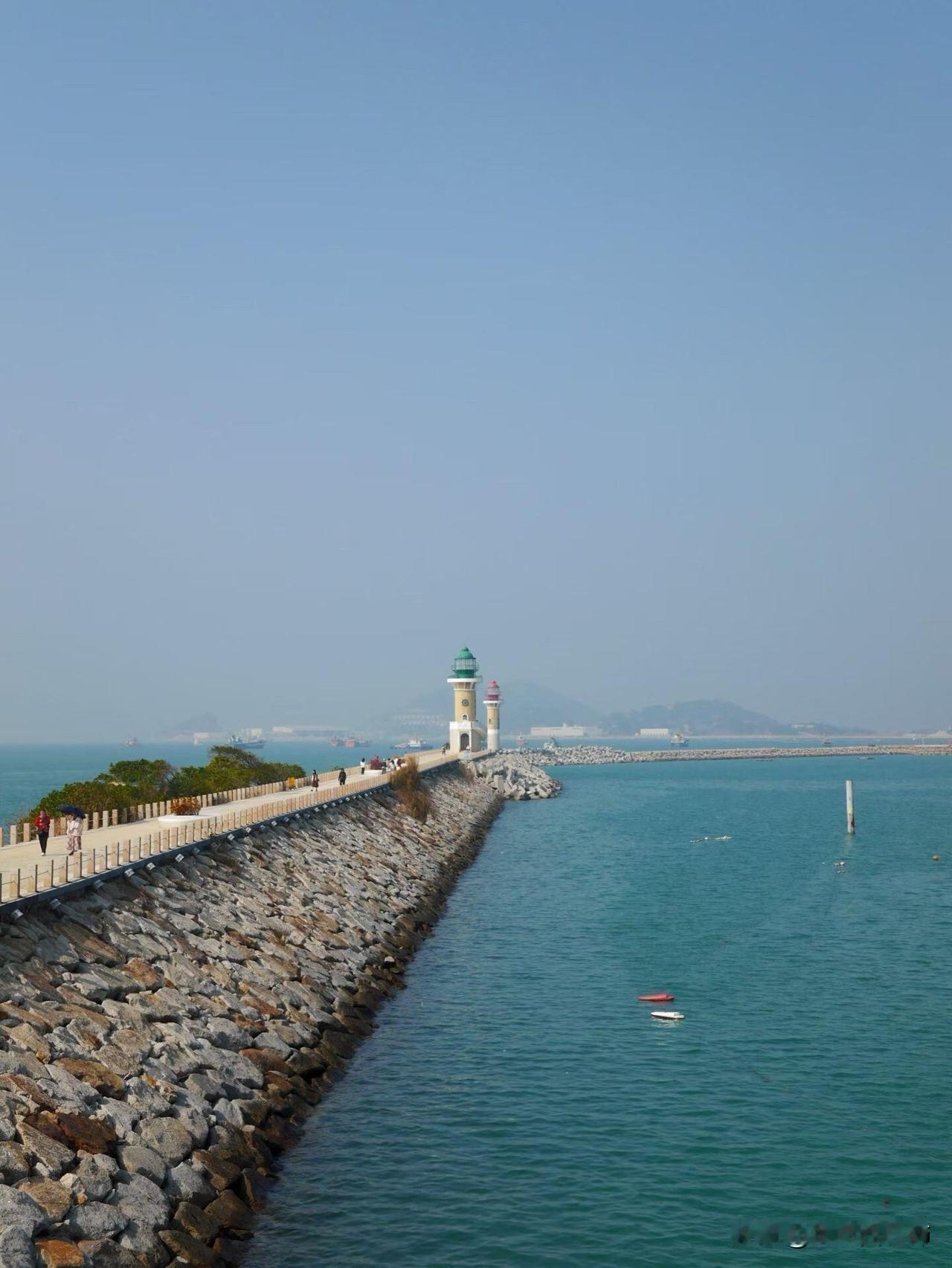 大多数老实人对自己的事儿一点都不上心，对别人的事儿总是付出超过自身承受能力的精力