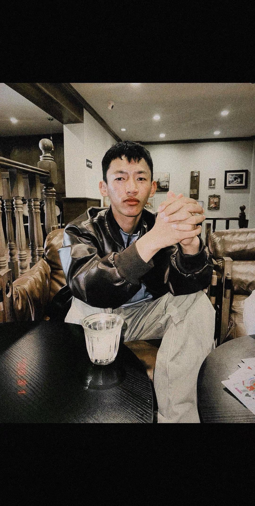 这场孤独的旅行注定是艰难的。drill风格 装逼我是认真的 胶片定格的一瞬间