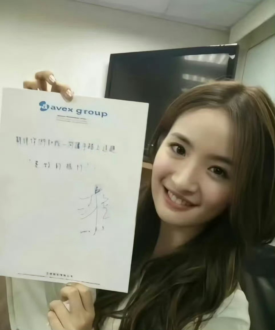 总导演说花少8网传一半是真的所以网传名单里有一半是真的，哪一半是真的对我很重要