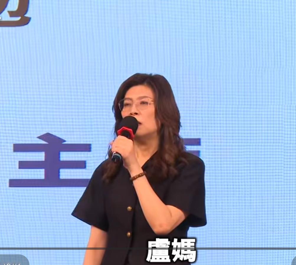 国民党主席郑丽文用行动破除民进党及其侧翼对其与国民党内同志各种挑拨离间，在台中辅