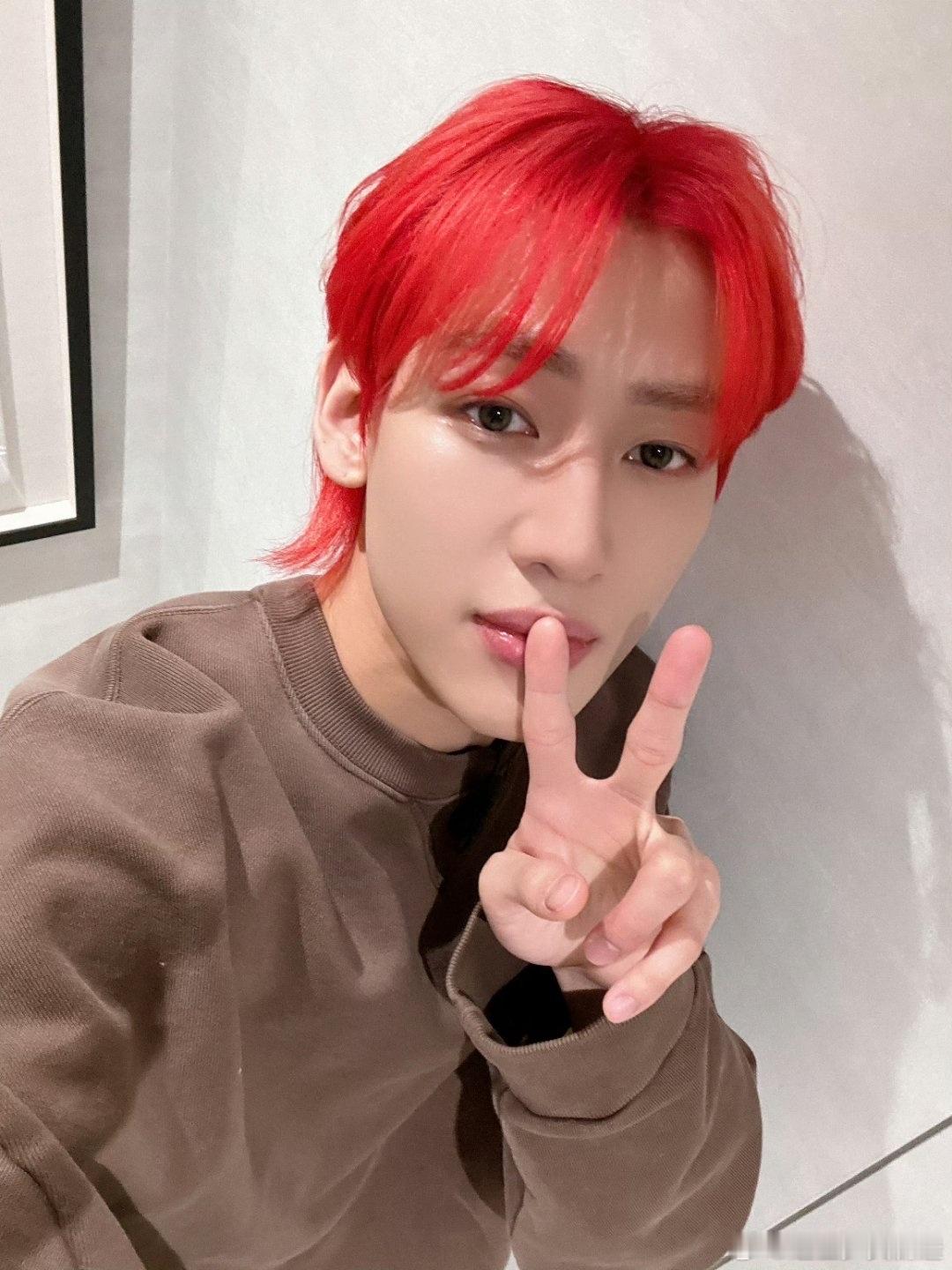 创亚2官宣发起人BamBam  回顾自己的练习生生涯，我知道每一步的努力都很重要