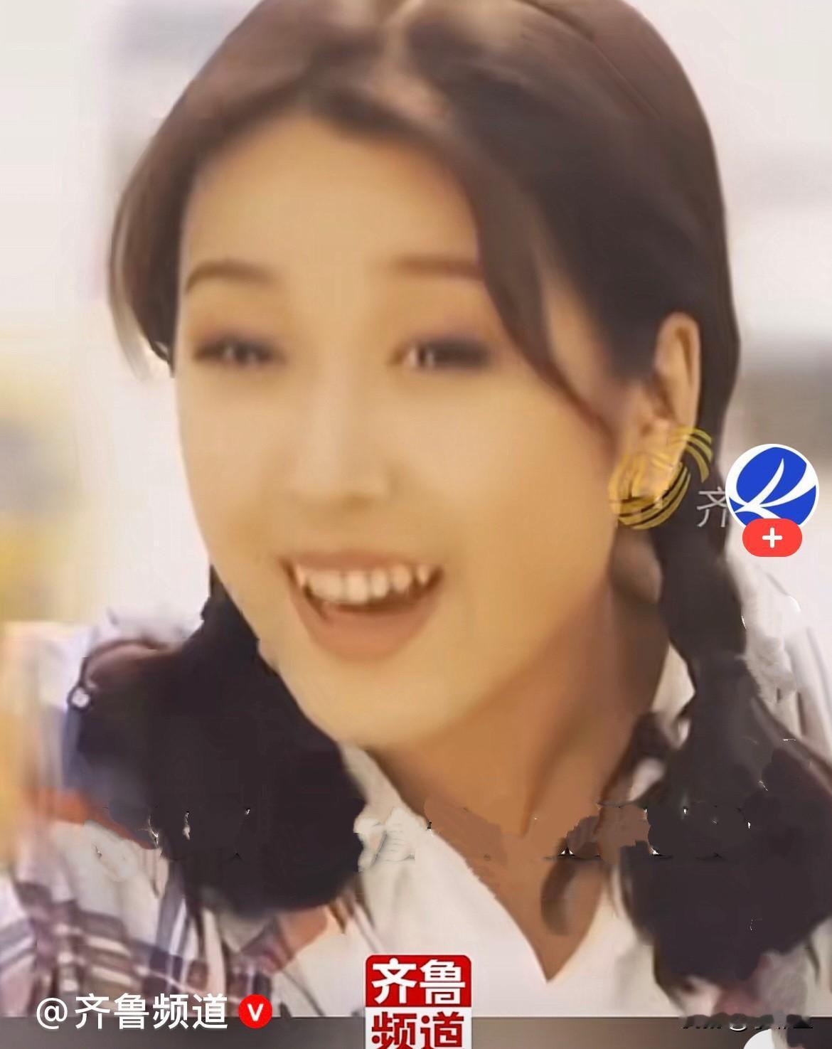 还记得孙悦的MV《祝你平安》吗？
1994年孙悦的《祝你平安》火遍全国，大街小巷