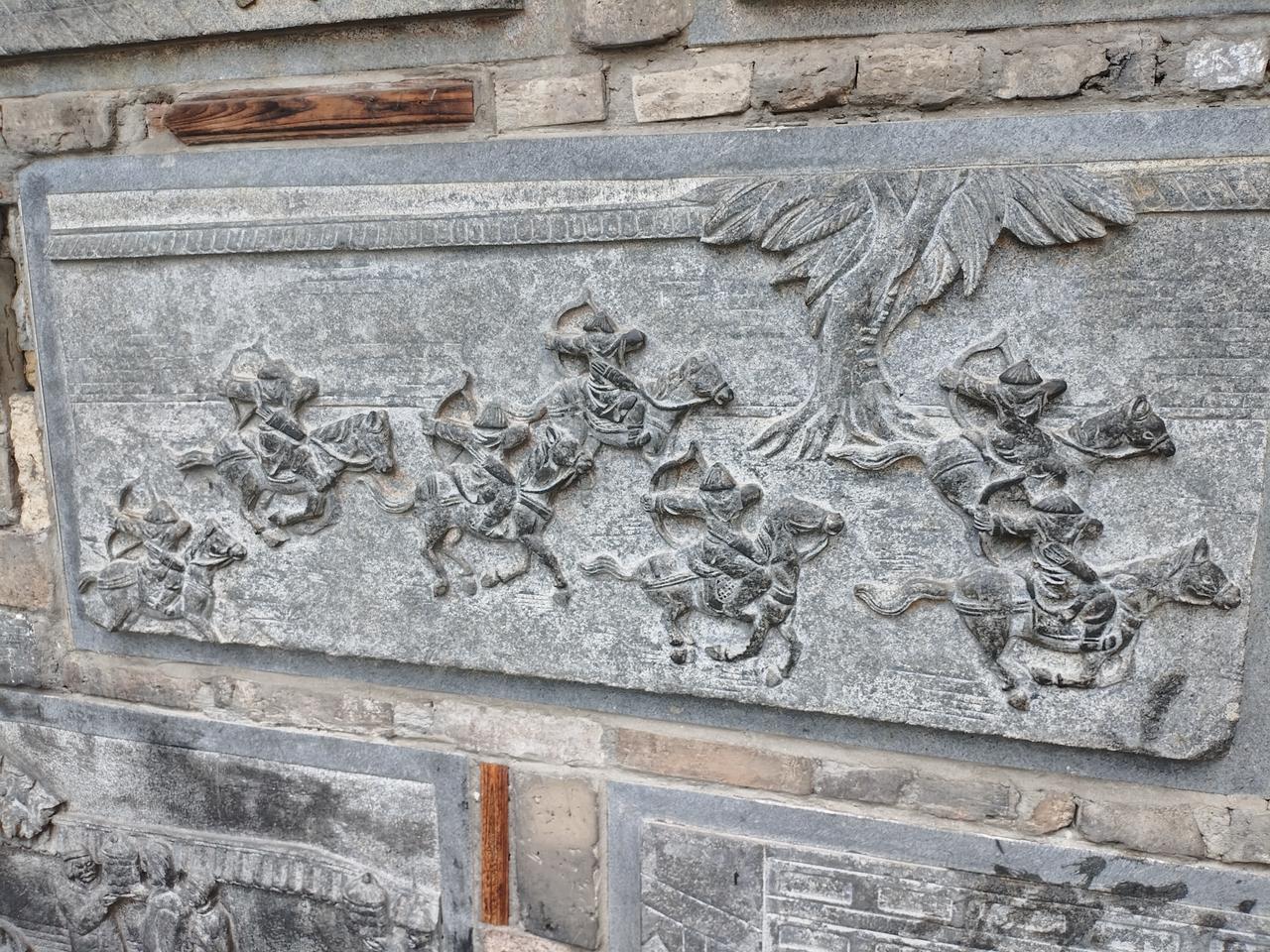 不然法官素质怎么会高于月球
一一一一荒废，孤寂。