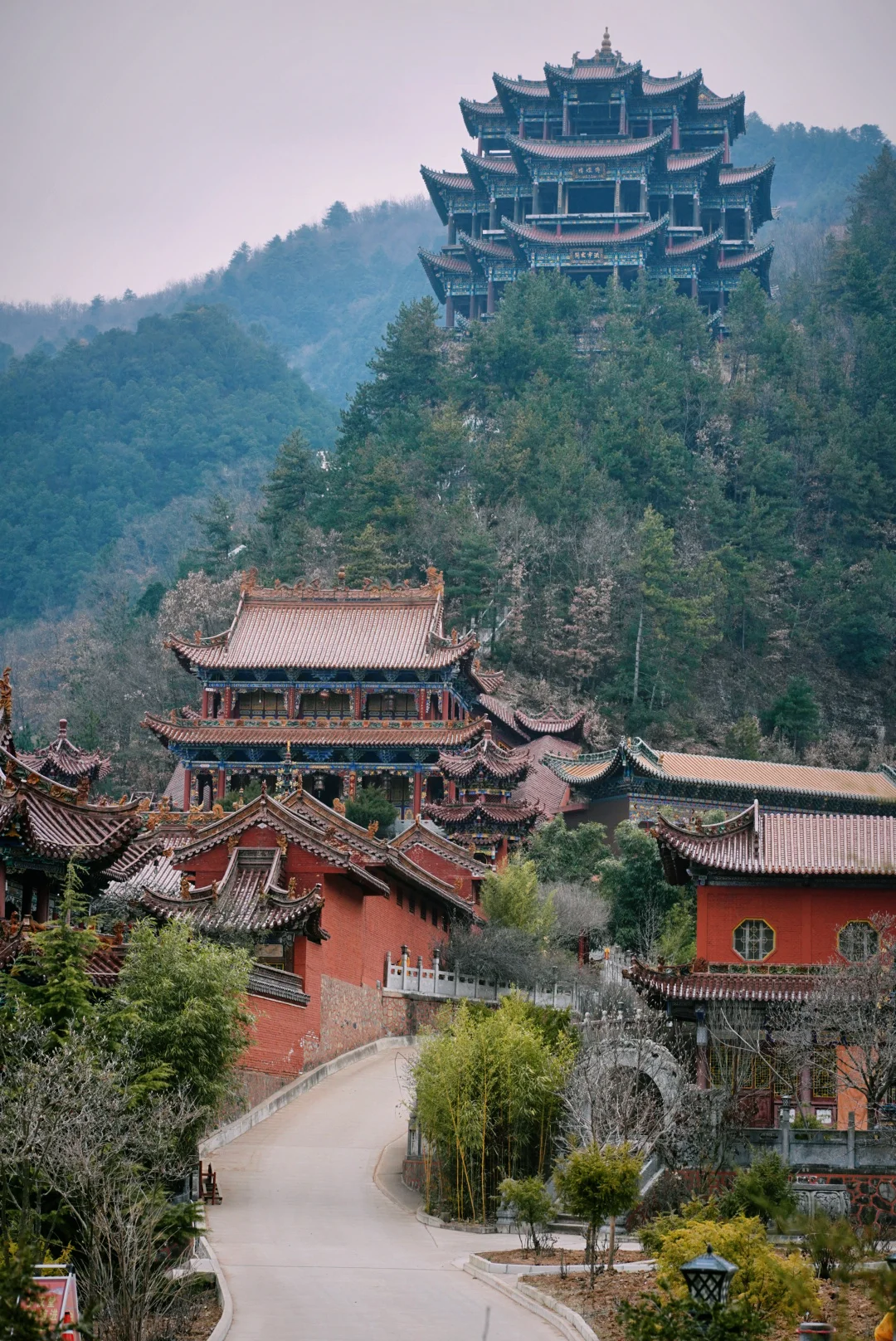 在天水📍藏一座佛教版“天空之城”，还免费！