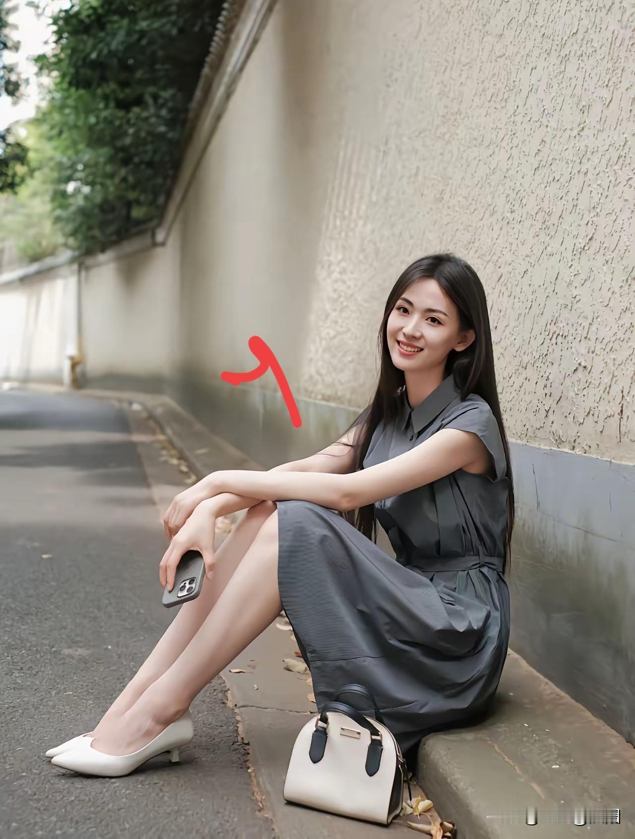 初中毕业后就上班。

想想就后悔，年轻时要是不干这工作，或许我也不会单身到现在。
