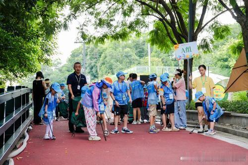重庆全域推行官方公益带娃【覆盖！重庆“官方带娃”如何带？记者探访】重庆39个区县