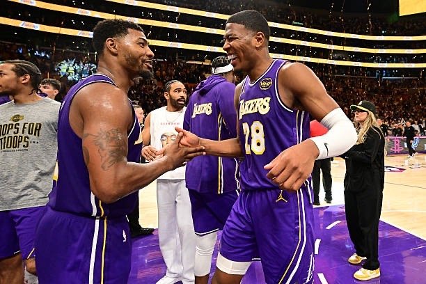 八村塁和斯玛特确定不打！湖人vs步行者