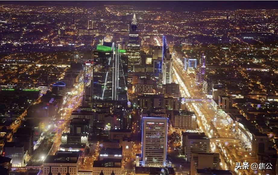 突发！继驻科威特使馆遇袭后，美驻沙特利雅得使馆再遭无人机袭击
 
据CNN、BB