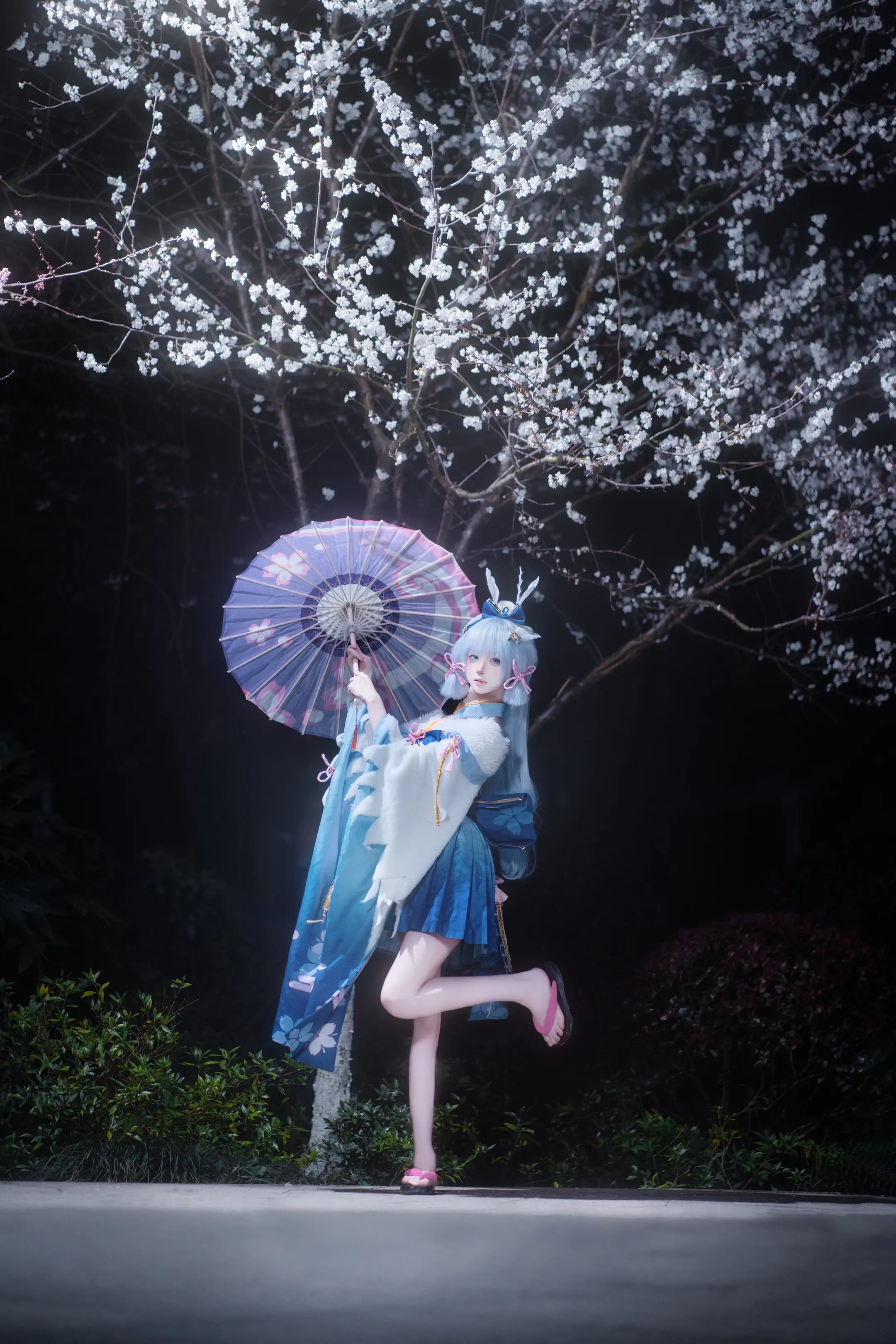春樱下的少女