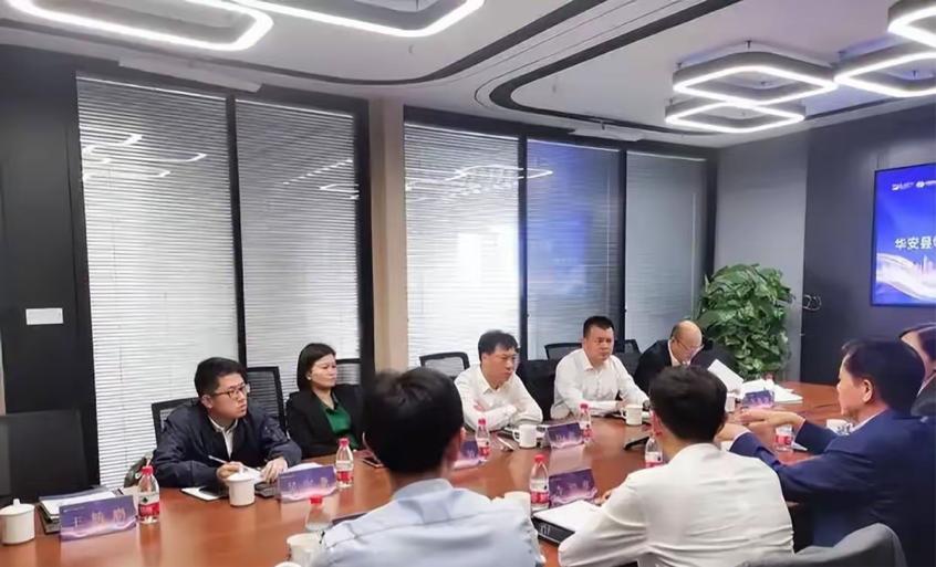 说垮就垮！上海闵行区，号称千亿市值的均和集团突然宣布资金链断裂，五千多名员工一夜