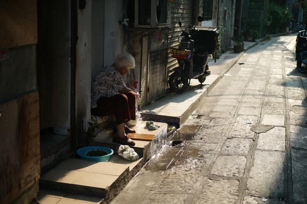 广州晚安😴回首往日时光的每一天时光留夏扫街 leicaM9 广州·科城山庄·峻