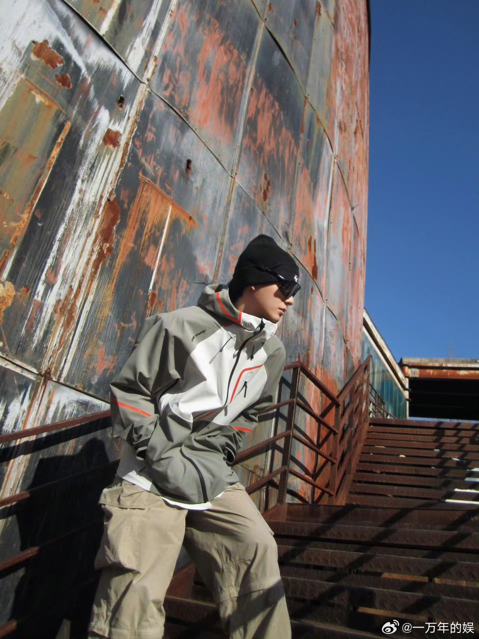 姚琛你小子好福气都让甜茶打歌了 谁懂啊！姚琛和甜茶同框听歌打节奏，颜值气场双在线