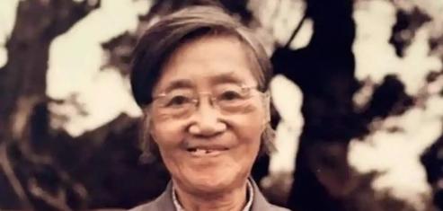 她吃完饭后像往常一样去了实验室，谁知这一走，却像人间蒸发了一般，丈夫寻遍北京城无