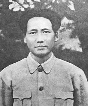 面对贪官污吏，毛主席的态度有多坚决？
 
上世纪三十年代，中央苏区刚在瑞金站稳脚
