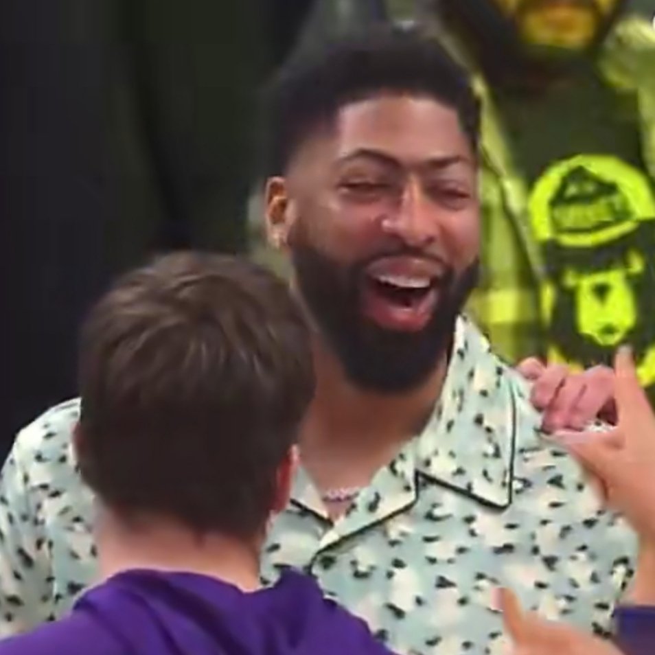 以后来湖人别老笑奥这次那么地了 