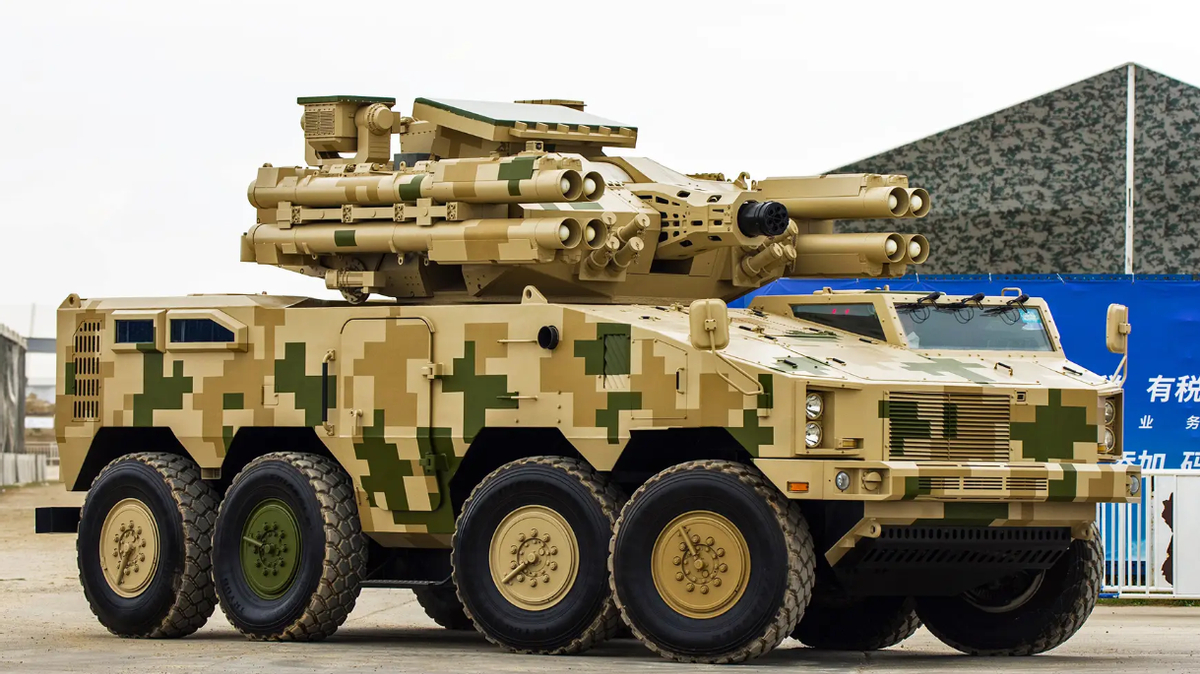 外贸的625E 是 30㎜6管加特林+类似FB-10的近程防空导弹的组合。但是自