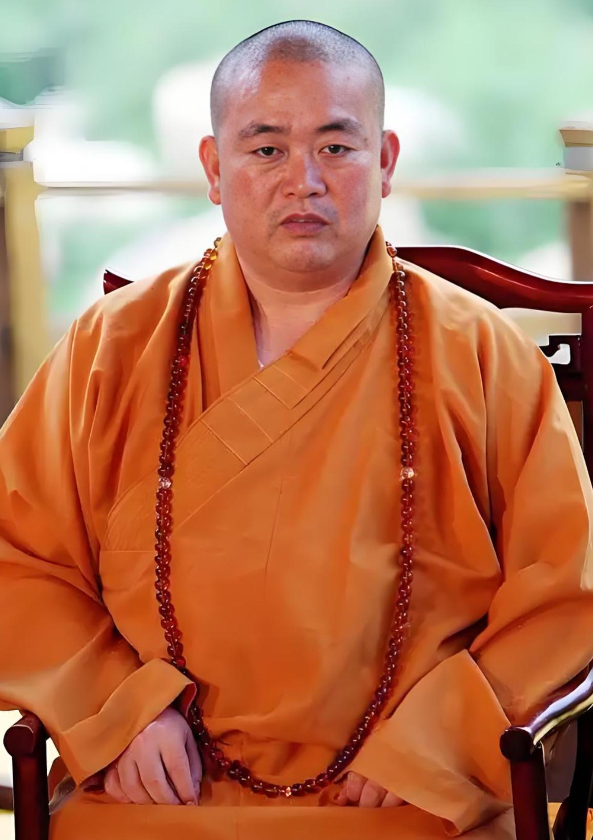 释永信一审被判有期徒刑24年，不可思议的是，一个少年寺住持，系统性贪腐竟然高达上