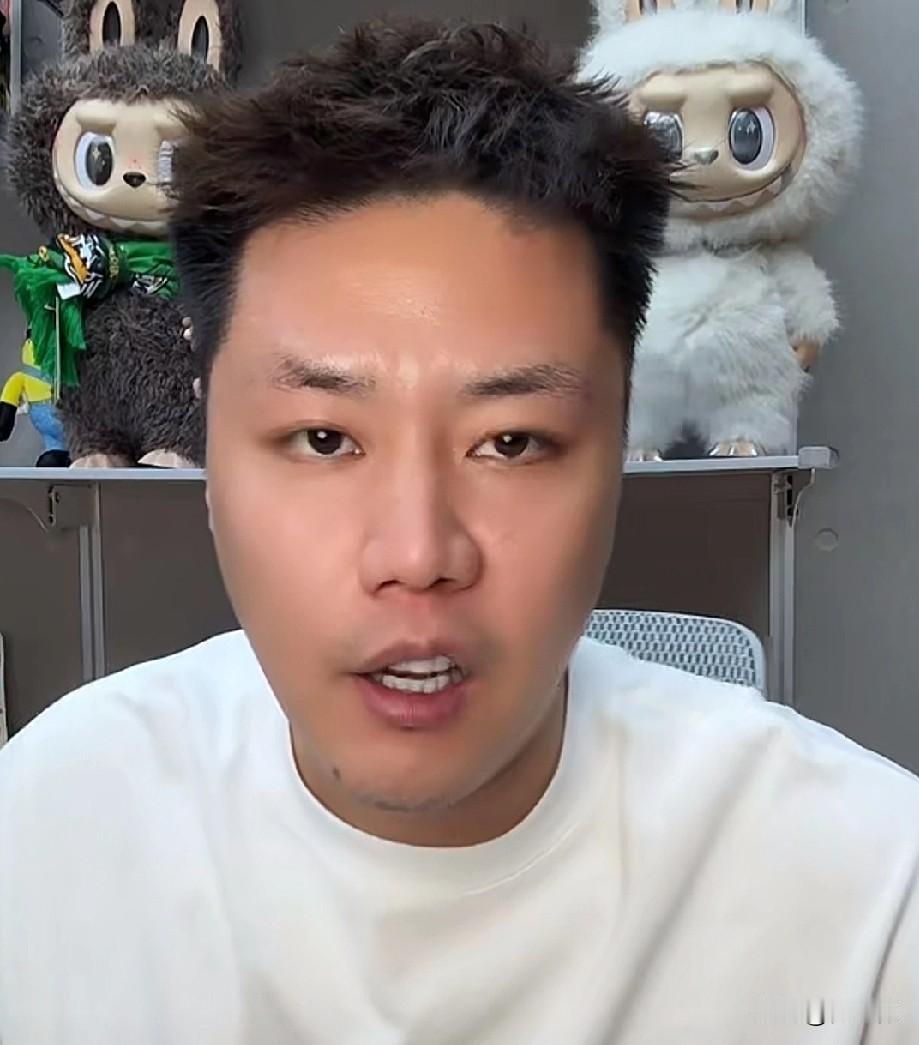 争气！贺天举谈赵继伟：

“继伟今天争气啊。”

“下半场的出色表现。”

“直