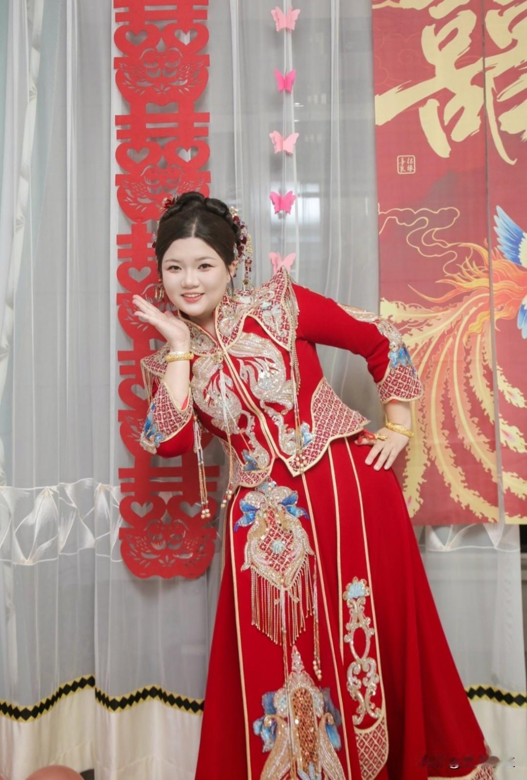 姐姐看了闺女的结婚照感慨万千，我也附和了一段。

我来人间一趟，总要活出个样。不