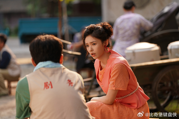 郑晓龙拍了女演员被潜规则 投资人那套 PUA 也太恶心了！先卖惨说自己赔钱，再打