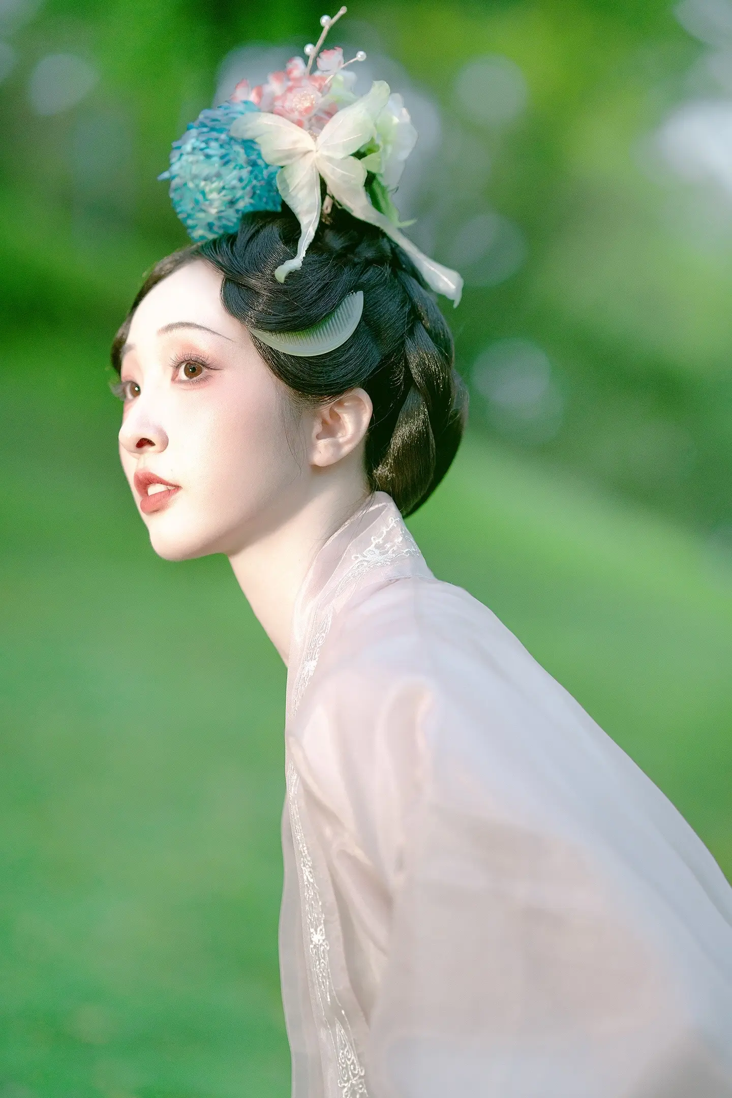 春和景明。出镜